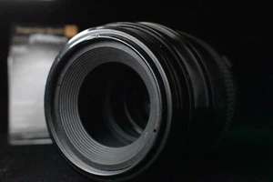 [US Duty Paid] Canon EF 100mm f/2.8 Macro Portrait Prime AF Lens 8355 8417 - Picture 1 of 10