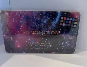 Palette Trucco Ombretti Revolution Forever Costellazione Impeccabile 18 Sfumature - Foto 1 di 3