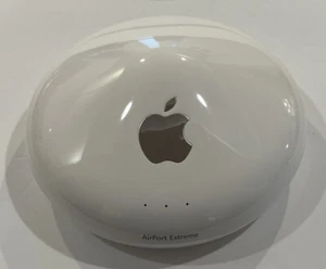 Apple AirPort A1034 Extreme Base Station 54 Mbps 10/100 Wireless G Router - Picture 1 of 7