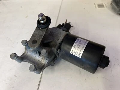 05-11 Mercedes R171 SLK300 SLK350 SLK55 Windshield Wiper Motor 1718202242 OEM - Image 1 of 4
