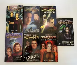 Star Trek ~ Voyager ~ Lot of 7 Paperback Books ~ 7 of Nine is Signed by C Golden - Picture 1 of 5