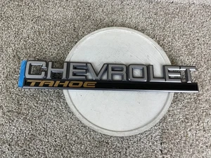 Chevrolet Tahoe Accessory Rear Tailgate Emblem Silver - Bild 1 von 10