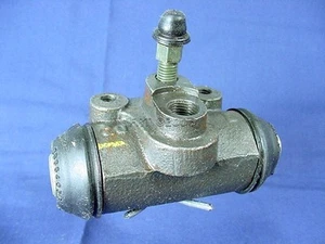Drum Brake Wheel Cylinder for 83 84 85 BMW 318i 318is 318iC Rear L/R - Picture 1 of 3
