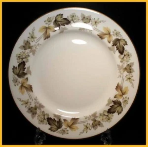 Plato de ensalada Royal Doulton Larchmont de 8 pulgadas - Imagen 1 de 1