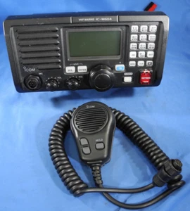 ICOM IC-M604 Marine VHF DSC Radio W/ HM-126RB Mic -Excellent Never Installed! - Foto 1 di 24
