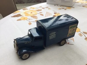 TRIANG MINIC clockwork LNER Express Parcel Service Van - Picture 1 of 5