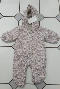 Next Baby All in One Kinderwagenanzug grauer Bär Größe 3 - 6 Monate neu mit Etikett - Bild 1 von 8
