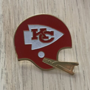 Kansas City Chiefs  Football HELMET COLLECTOR PIN - VINTAGE OLD STYLE FACE MASK