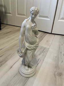 Antike Parian Ware Biskuit Porzellan Figur klassische Frau mit Rose, Buch & Kranz - Bild 1 von 14