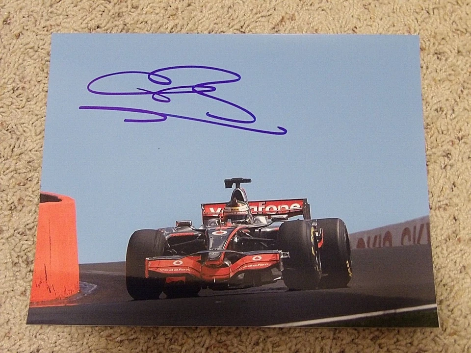 JENSON BUTTON F1 CHAMPION SIGNED 8X10 PHOTO  coa 1 - Image 1 of 1