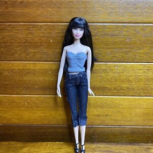 Barbie Basics Model Collection 002 Lea Asian grey top and jeans