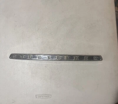 1954-1955 Studebaker Champion Commander Wagon X0-952 Tailgate Emblem Face Plate - Image 1 of 4