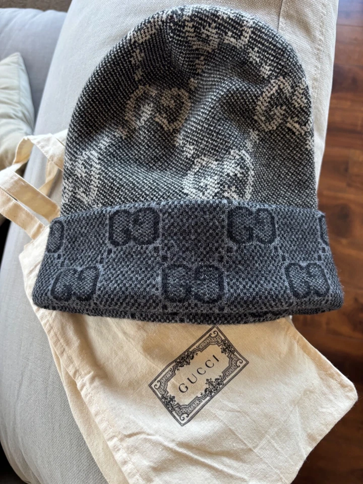 Gucci GG Logo Gorro Invierno Esquí Tejido Talla Mediana NUEVO con bolsa para el polvo Foto 1 de 4