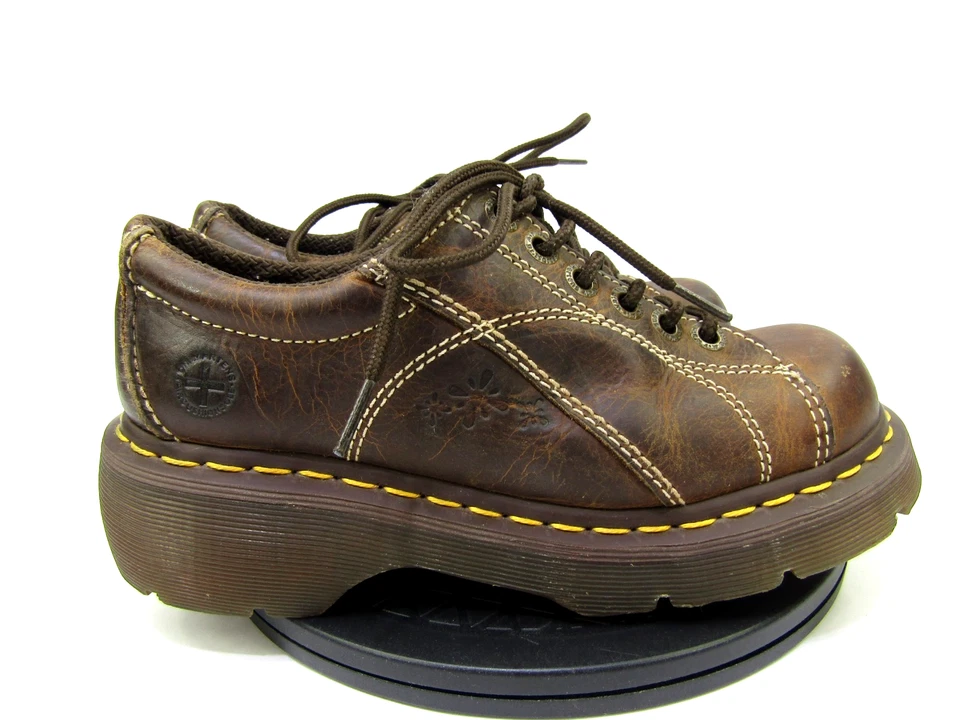 Zapatos Oxford De Colección Dr. Martens Para Mujer EE. UU. 7 Marrón Grueso Flor Margarita Y2K 12283 Foto 1 de 4