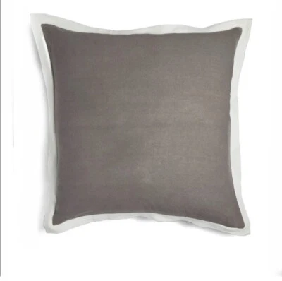 NUEVA Funda de Almohada Europea Kate Spade Frame Euro Sham - Gris y Blanco Foto 1 de 3