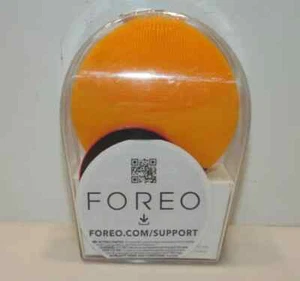 FOREO Luna Mini 2 Facial Cleansing Brush and Skin Care device made with Soft Sil - Picture 1 of 2
