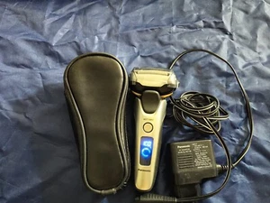 Panasonic ES-LV9N Premium Nass- und Trocken Rasierer - Bild 1 von 3