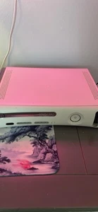 Xbox 360 - Picture 1 of 11