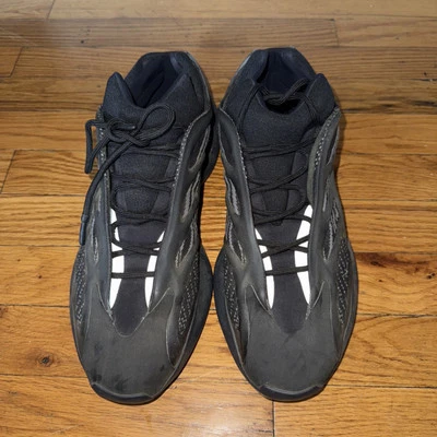 Size 11 - adidas Yeezy 700 V3 Alvah - Image 1 of 4
