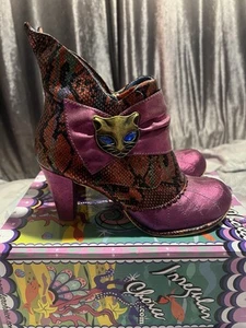 Irregular Choice Talla 7 Botas de Gato Rosa Metálico y Piel de Serpiente - Imagen 1 de 15