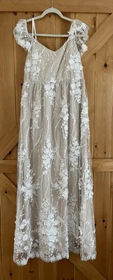 NEW Nude & White Floral Sequined Maternity Dress Size XL - Image 1 of 4