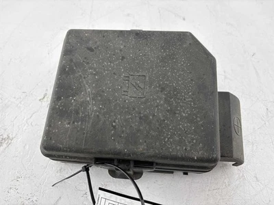 2008 - 2011 Chevrolet Impala Engine Fuse Box W/O Police Package Oem - Image 1 of 4