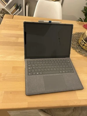 Microsoft Surface Laptop 4 13 5 Zoll Windows 11 8GB RAM RYZEN 5 256 SSD Notebook - Bild 1 von 4