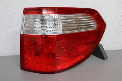 Luz trasera exterior lateral derecha Honda Odyssey 2005 2007 Foto 1 de 4