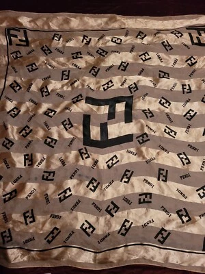 Auténtica bufanda de seda dorada y marrón con logotipo Fendi Foto 1 de 4