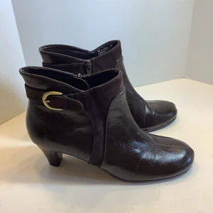 Women's Aerosoles Brown Faux Leather Ankle Boots Buckle Zipper Shoes Size 7M Exc - Picture 1 of 7
