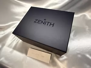 Zenith scatola orologio originale CHRONOMASTER SPORT CON CUSTODIA DA VIAGGIO blu navy quasi come nuova - Foto 1 di 10