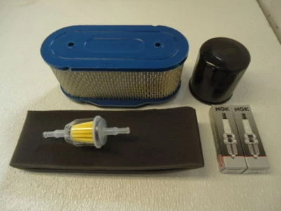 KIT DE MANTENIMIENTO DE SERVICIO DE PUESTA A PUNTO FILTROS DE AIRE FUEL OIL PARA CORTACÉSPED CUB CADET RZT50 Foto 1 de 2