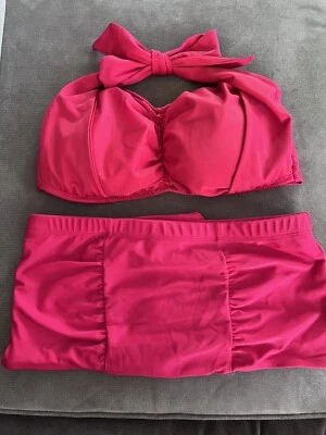 Bikini halter pin-up rojo cereza Forever 21 Foto 1 de 4