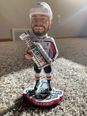 ALEX OVECHKIN Washington Capitals STANLEY CUP Trophy Celebration Bobblehead NIB Cover
