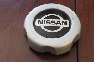 1998-2001 NISSAN PICKUP SILVER CENTER CAP Used OEM  40315 8B400