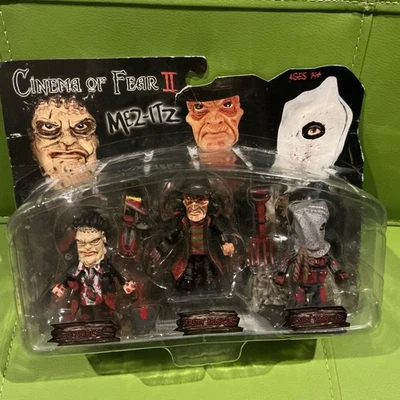 未开封盒 适用于 CINEMA OF FEAR II - 3 个角色套装 密封 全新 — 第 1/4 张图片