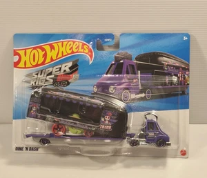 Hot Wheels Super Rigs Dine 'n Dash Truck & Car Transporter - Bild 1 von 3