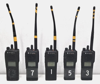 Motorola XTS1500 H66KDD9PW5BN VHF P25 Radio Portátil Digital Bidireccional Lote de 5 Foto 1 de 4