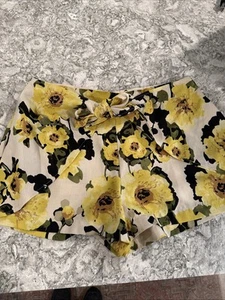 J.O.A Floral Print Skort Size Medium - Picture 1 of 6