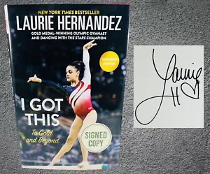 Libro de tapa dura firmado por Laurie Hernández B&N primera edición gimnasta + certificado de autenticidad - Imagen 1 de 2