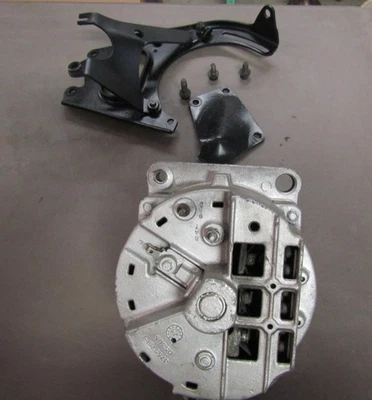 Alternador Mopar Dodge Plymouth con soportes motor 400 ci Foto 1 de 4
