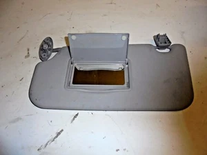 FORD FUSION MK1 02-12 SONNENBLENDE BEIFAHRERSEITE MIT SPIEGEL - Bild 1 von 1