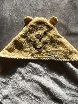 Vintage Disney WINNIE THE POOH Hooded Baby Bath Towel 28x26.5 Inches - Image 1 of 4