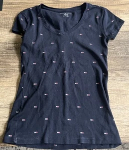 Tommy Hilfiger Women's Short-Sleeve V-Neck All Over Flag T-Shirt/Blouse Sz XS - Picture 1 of 3