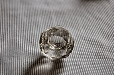 ANCIEN BOUTON DE PORTE DE MEUBLE TIROIR en CRISTAL POIGNÉE ANCIENNE - Photo 1/3