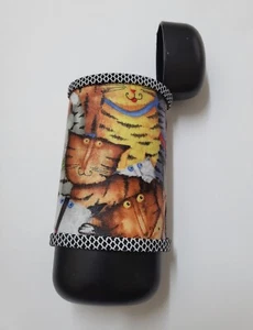 Handcrafted~(1) Clamshell Eyeglass Case~Fish or Debi Hron Cats - Picture 1 of 4