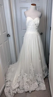 NWT! Bonny Bridal Ivory Wedding Gown, Rhinestone Sequin Lace Detail, Layered, 16 - Image 1 of 4