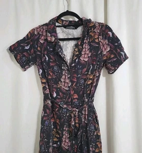 Vestido Camisa Midi Disturbia Foxglove Mujer Talla 2 Floral Bosque Bruja Cinturón Capricho - Imagen 1 de 9