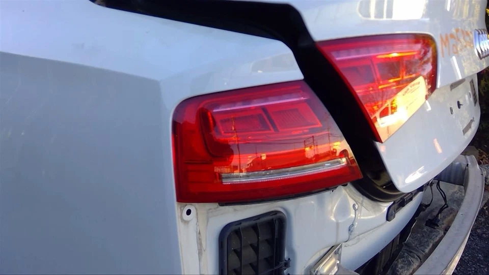 Driver Left Tail Light Quarter Panel Mounted Fits 11-14 AUDI A8 753805 Foto 1 de 4