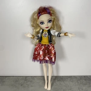 Muñeca Ever After High Apple White School Spirit en vestido rojo amarillo - Imagen 1 de 8
